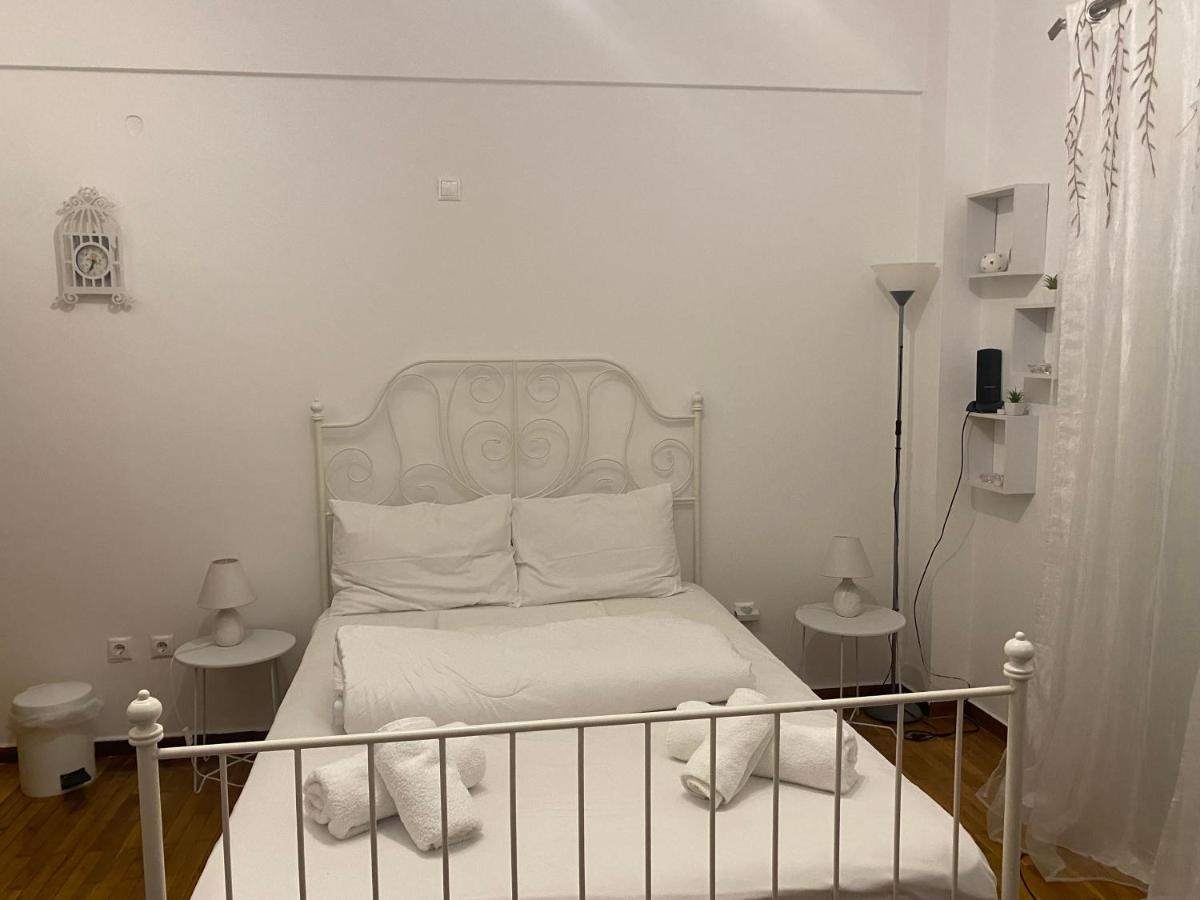 אתונה Modern, Ideally Located Studio Apartment מראה חיצוני תמונה